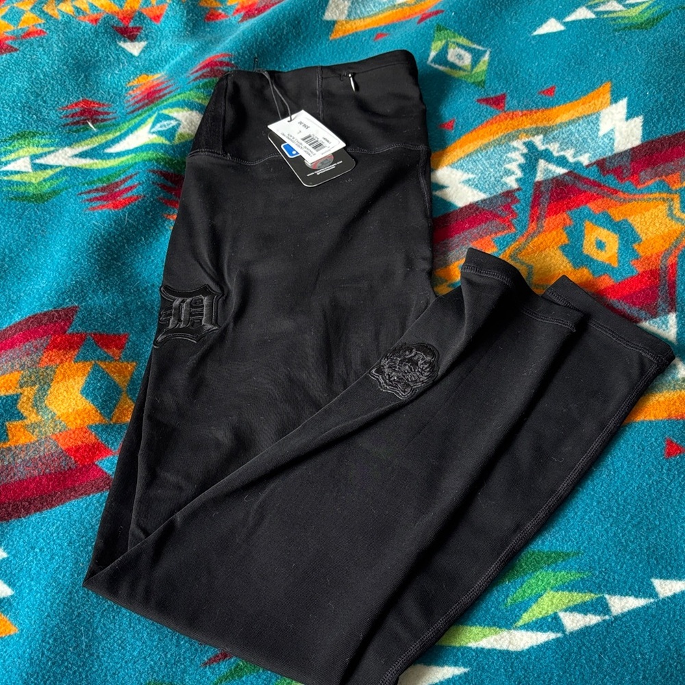 Pro Standard Black on Black Detroit Tigers leggings NWT L